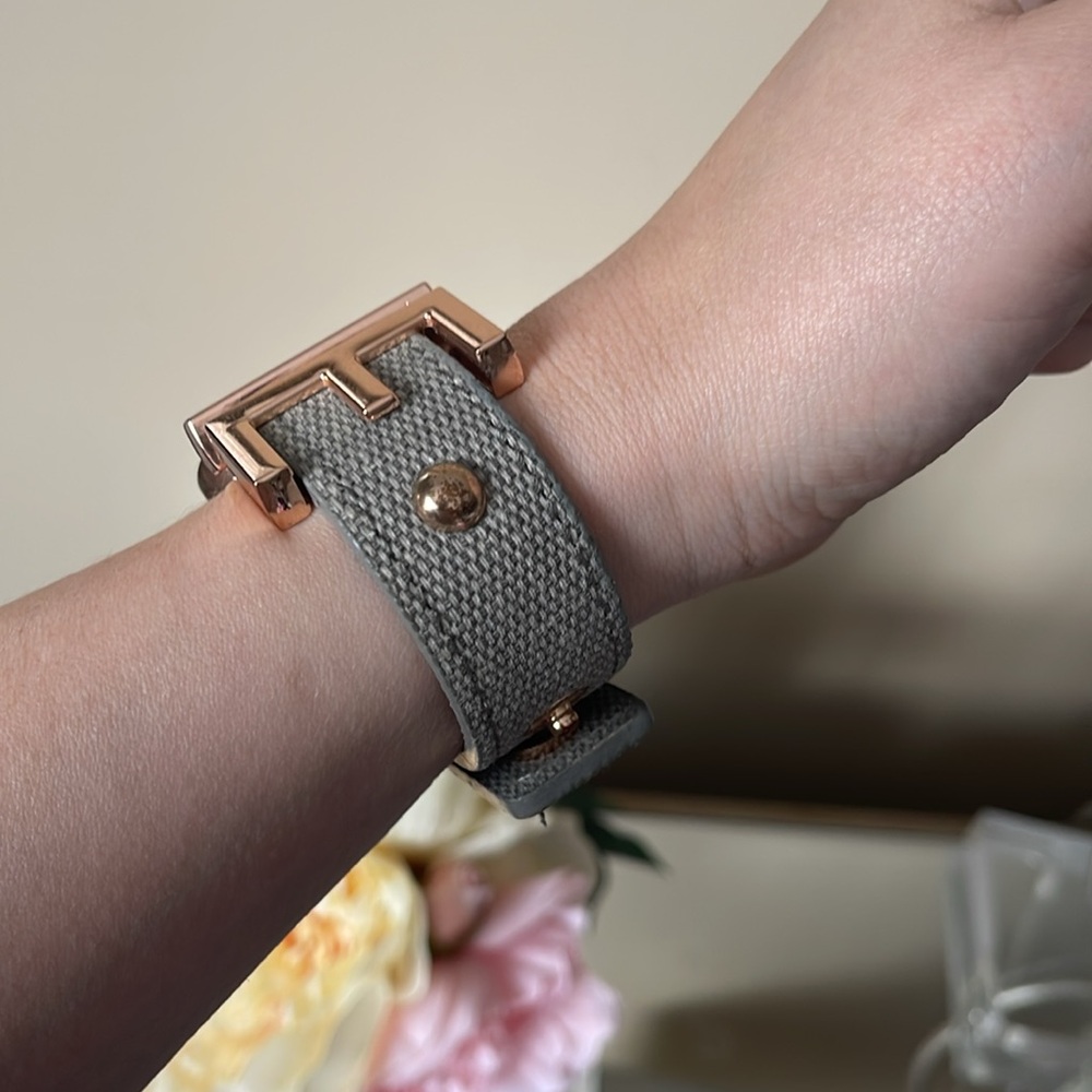 BCBGeneration Rose Gold LOVE Bracelet - Picture 4 of 8